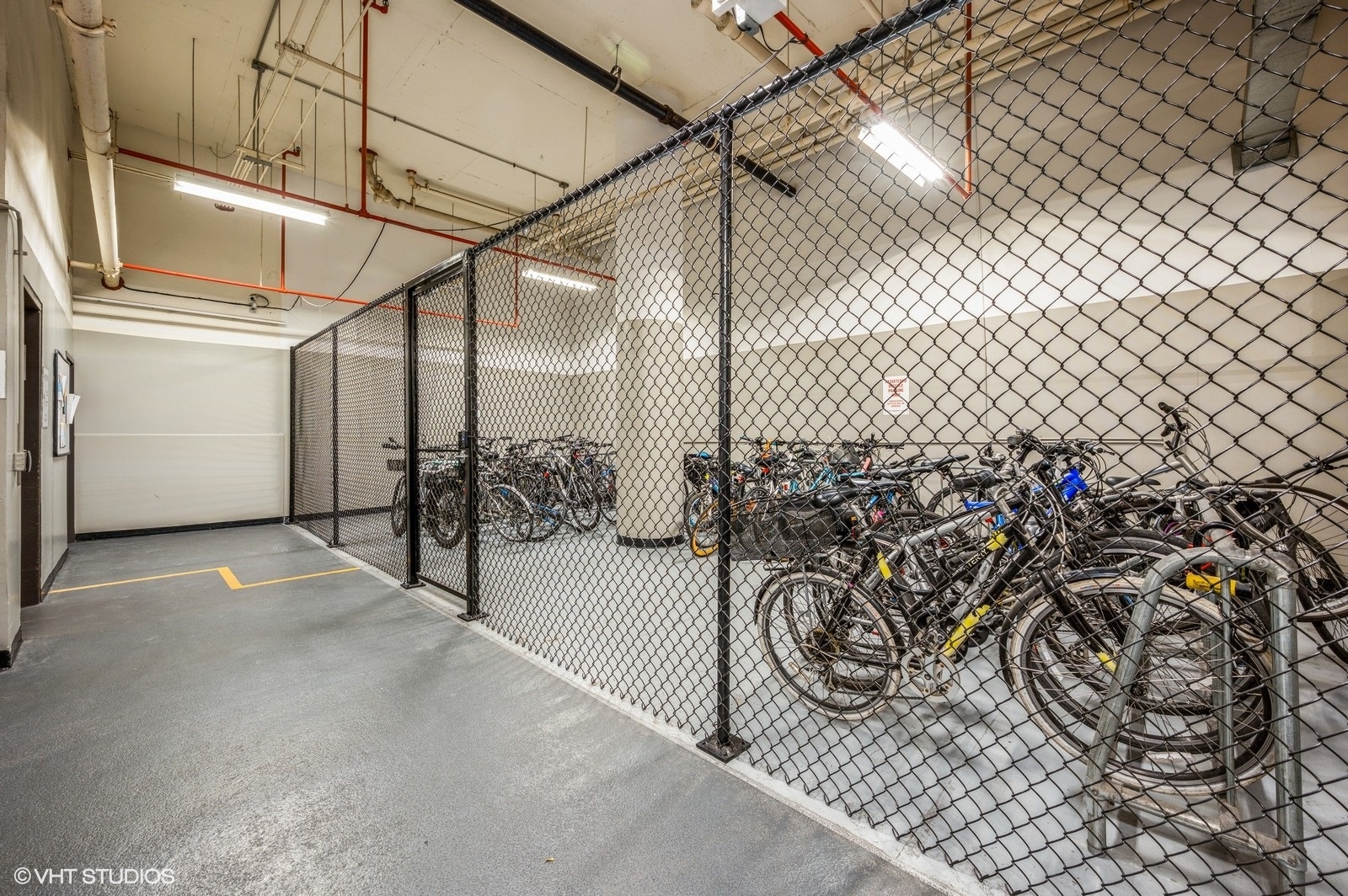 211 East Ohio Street, Unit 917 Chicago, IL 60611 - Photo 28 of 29