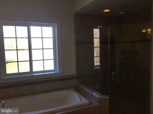12804 Contee Manor Road Bowie, MD 20721 - Photo 15 of 23 Bath