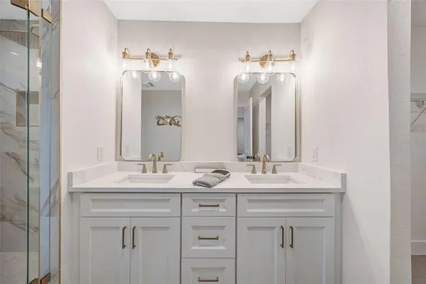 $925,000 | 13313 Golf Crest Circle, Tampa, FL 33618
