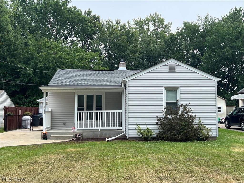 6821 Franke Road Middleburg Heights, OH 44130 - Photo 2 of 24