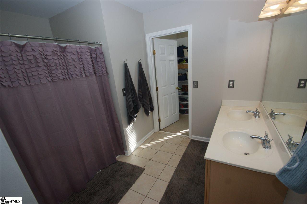 232 Highgate Circle Greer, SC 29650 - Photo 11 of 21 Gallery Image 11