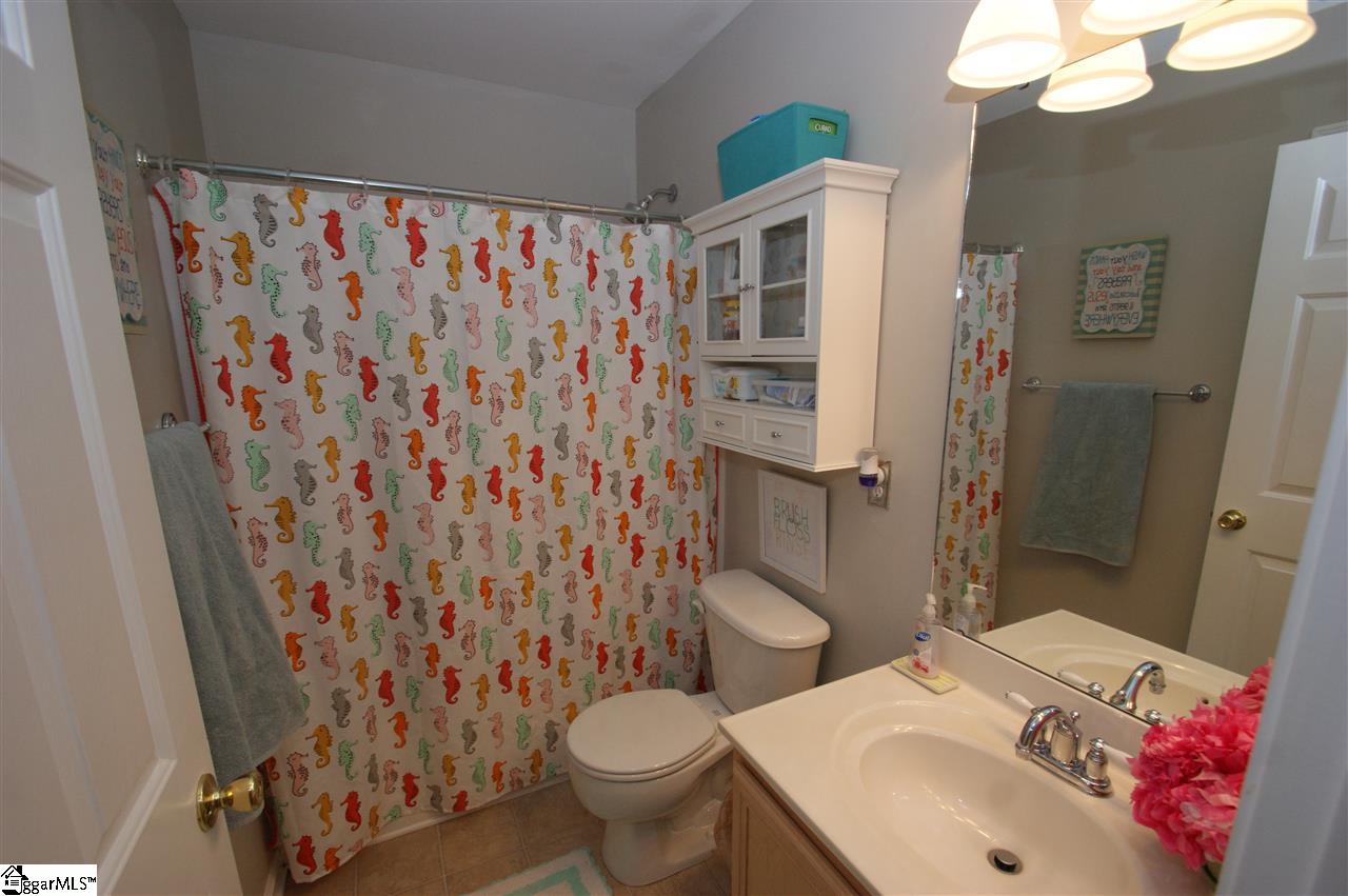 232 Highgate Circle Greer, SC 29650 - Photo 13 of 21 Gallery Image 13