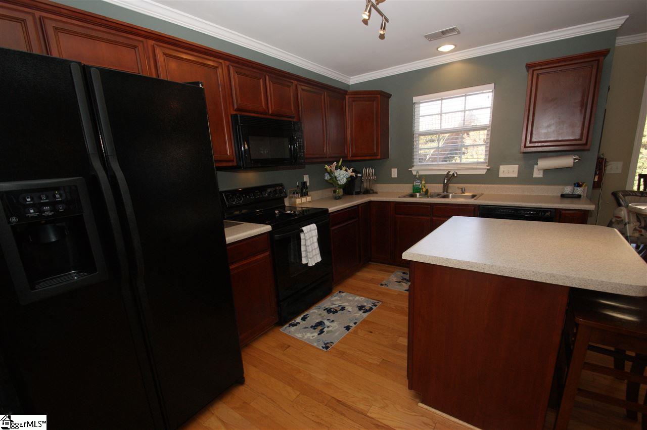 232 Highgate Circle Greer, SC 29650 - Photo 4 of 21 Gallery Image 4