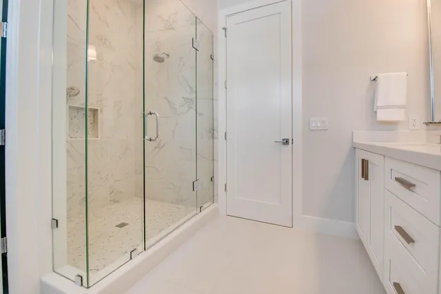 $3,500,000 | 59720 Overseas Highway, Unit 8, Marathon, FL 33050