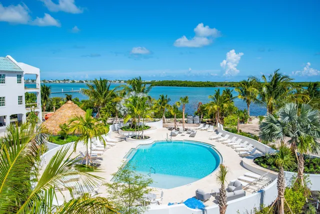 $3,500,000 | 59720 Overseas Highway, Unit 8, Marathon, FL 33050
