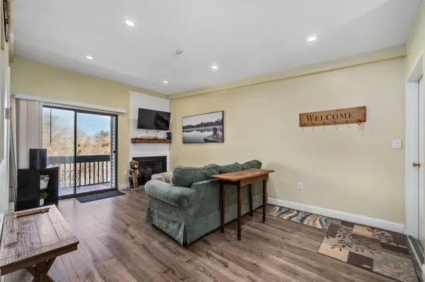$269,000 | 59 Treetop Circle, Unit 34, Laconia, NH 03246