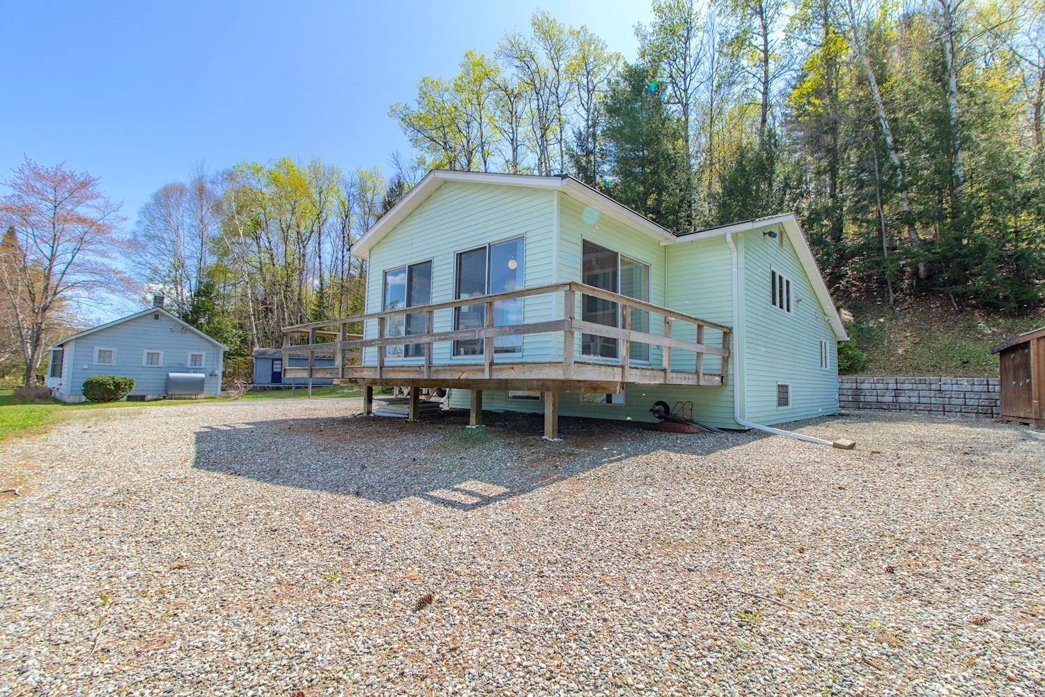 896 South Barton Road Barton, VT 05822 - Photo 4 of 40