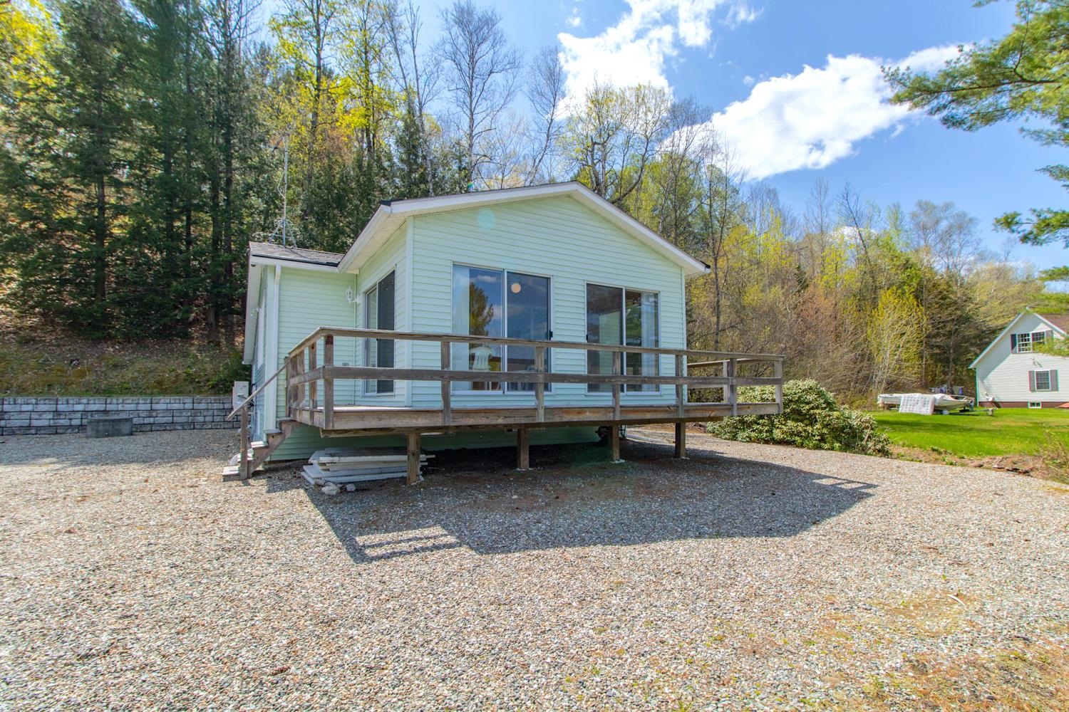 896 South Barton Road Barton, VT 05822 - Photo 5 of 40