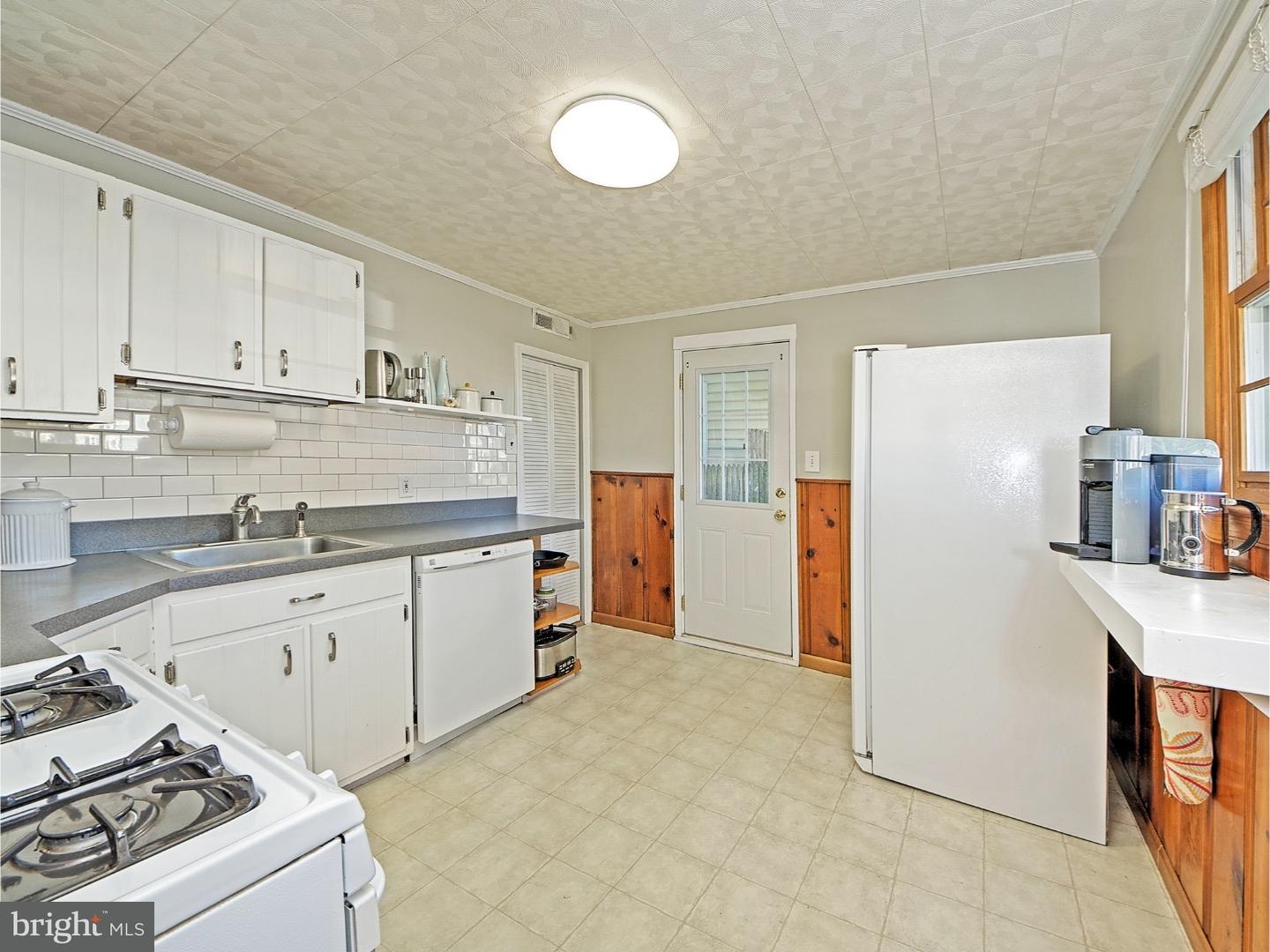 21 Alvil Road Wilmington, DE 19805 - Photo 10 of 20 Gallery Image 10