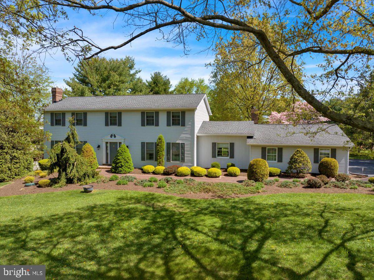 22 Lisa Road Sinking Spring, PA 19608 - Photo 2 of 60 a backyard of a house with seating space