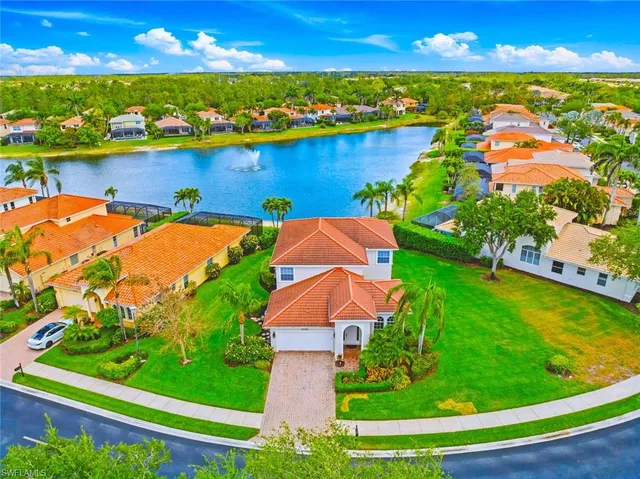 an aerial view of tennis court