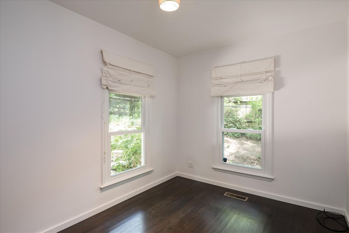 905 Beaver Dam Road Raleigh, NC 27607 - Photo 16 of 28 Photo 16