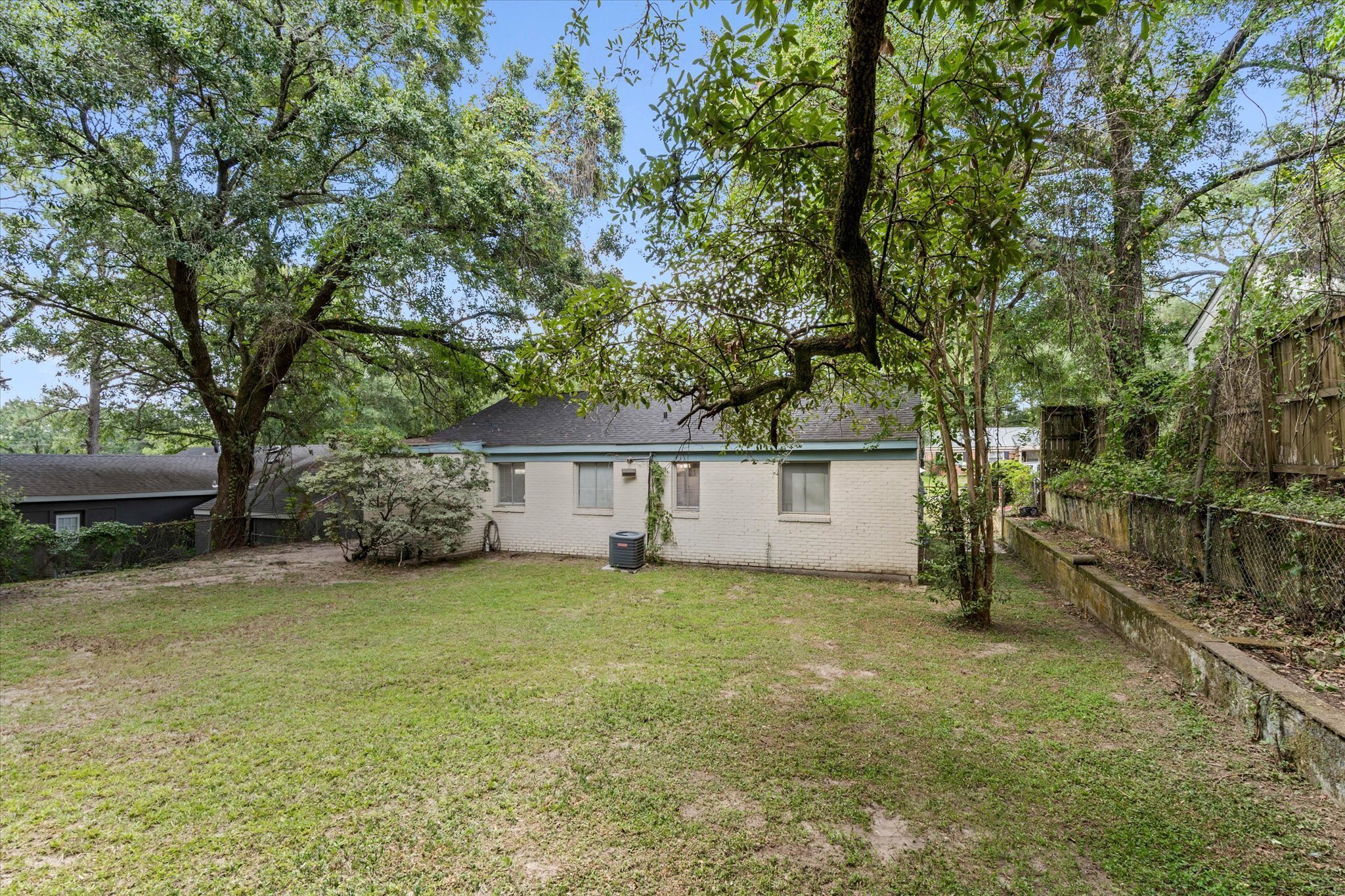 458 East Yevonne Curve Mobile, AL 36609 - Photo 16 of 19 Gallery Image 16