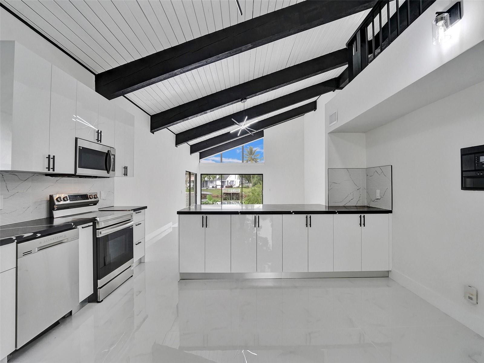 641 Mockingbird Lane Plantation, FL 33324 - Photo 13 of 46 Photo 13