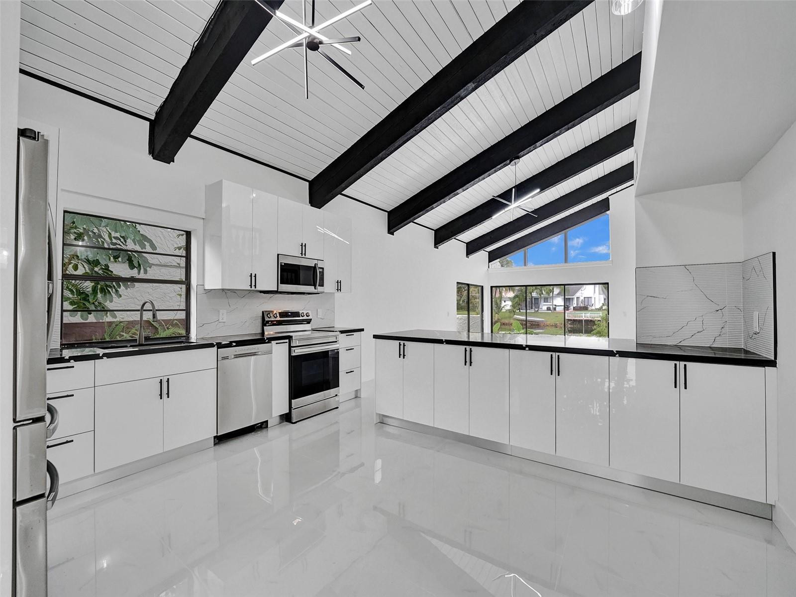 641 Mockingbird Lane Plantation, FL 33324 - Photo 17 of 46 Photo 17