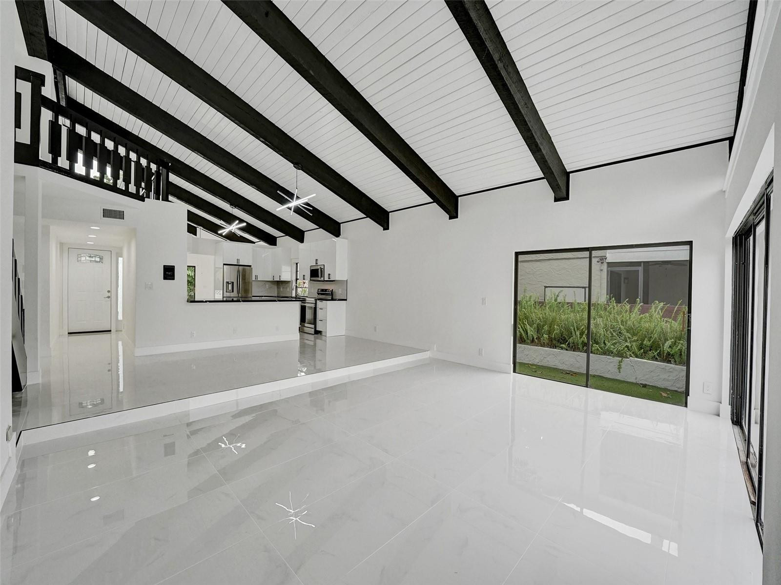 641 Mockingbird Lane Plantation, FL 33324 - Photo 5 of 46 Photo 5