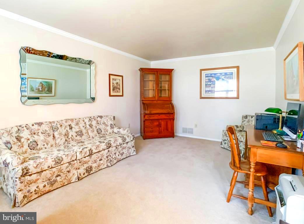 1050 Plowshare Road Blue Bell, PA 19422 - Photo 3 of 28 Living Room