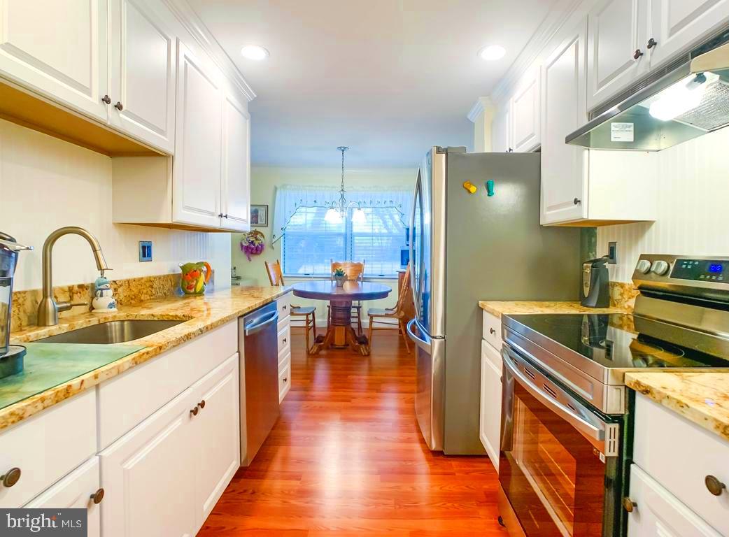 1050 Plowshare Road Blue Bell, PA 19422 - Photo 6 of 28 Kitchen