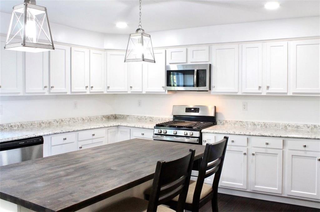 412 Colton Street Pittsburgh, PA 15209 - Photo 4 of 25