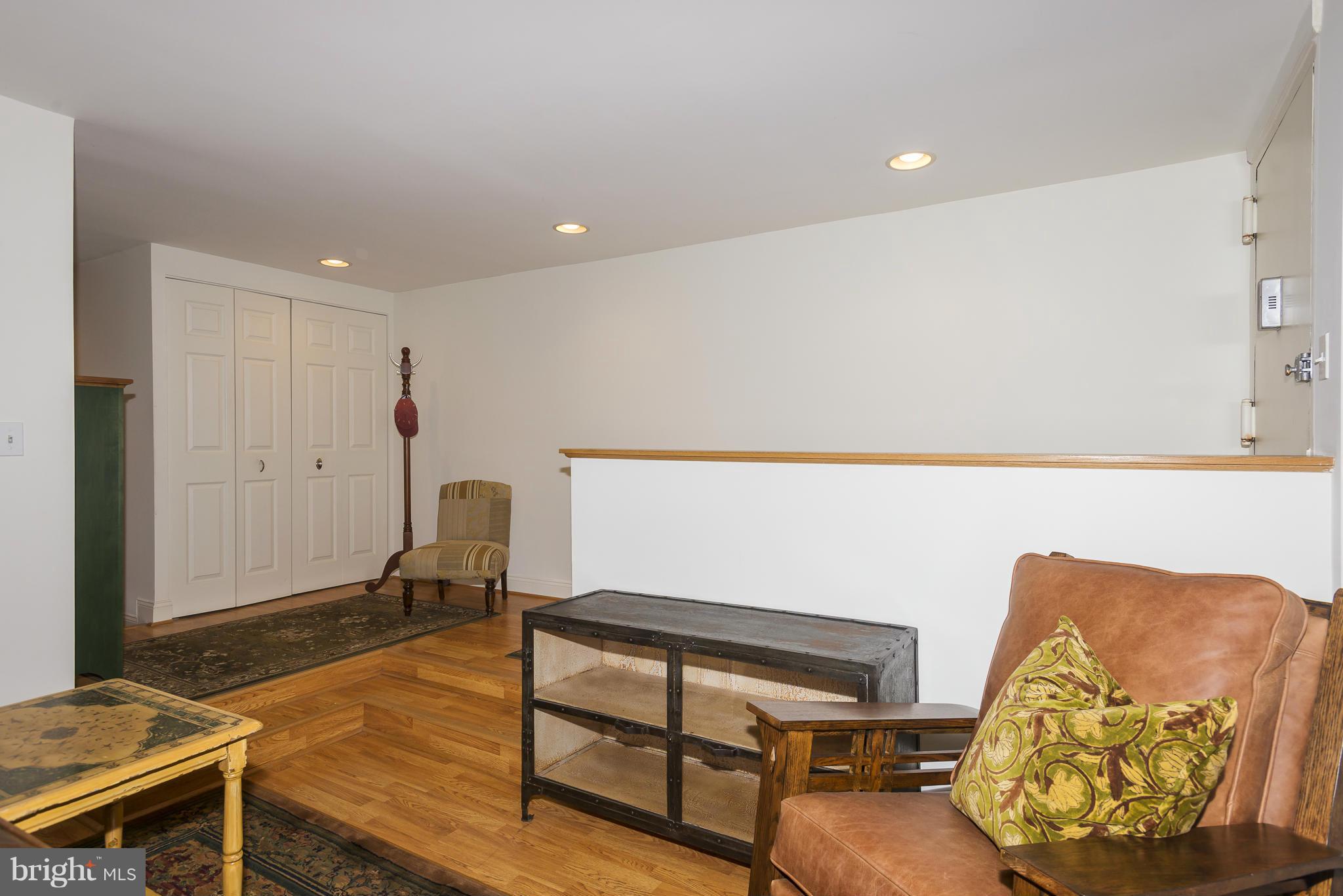 140 Georgetown Road, Unit 6 Annapolis, MD 21403 - Photo 3 of 29 Family Room