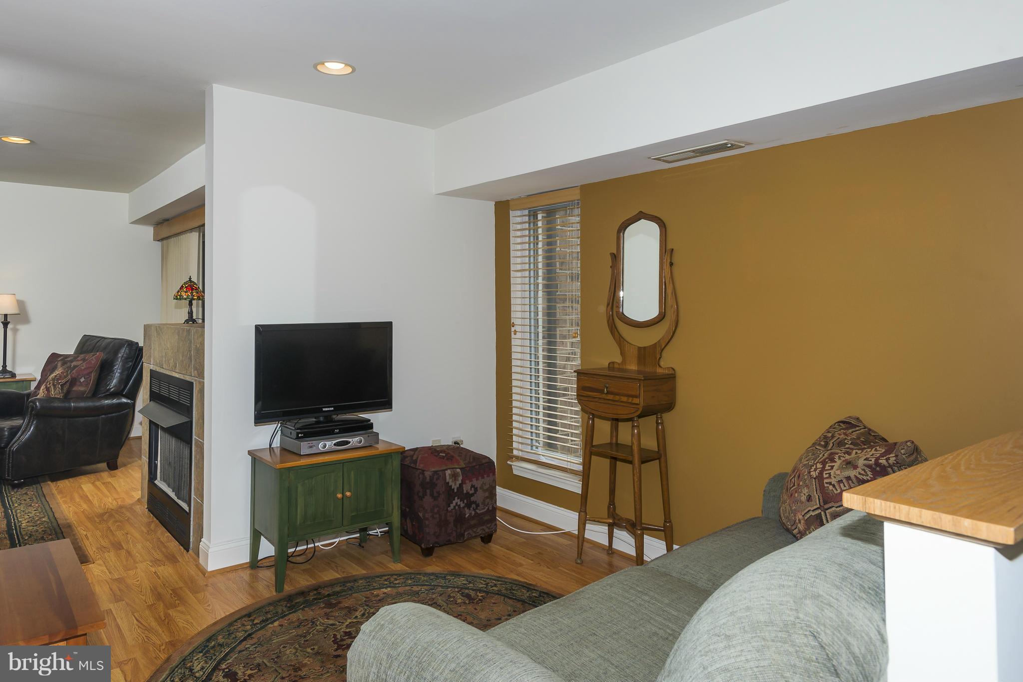 140 Georgetown Road, Unit 6 Annapolis, MD 21403 - Photo 8 of 29 Interior (General)