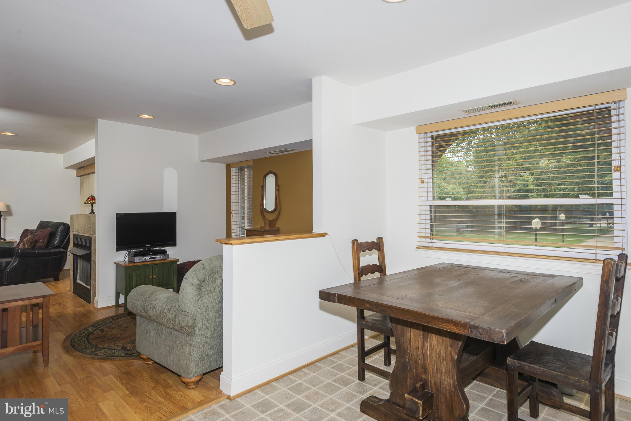 140 Georgetown Road, Unit 6 Annapolis, MD 21403 - Photo 10 of 29 Kitchen