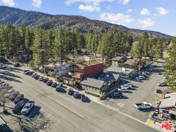 $2,800 | 1197 Oriole Road, Wrightwood, CA 92397