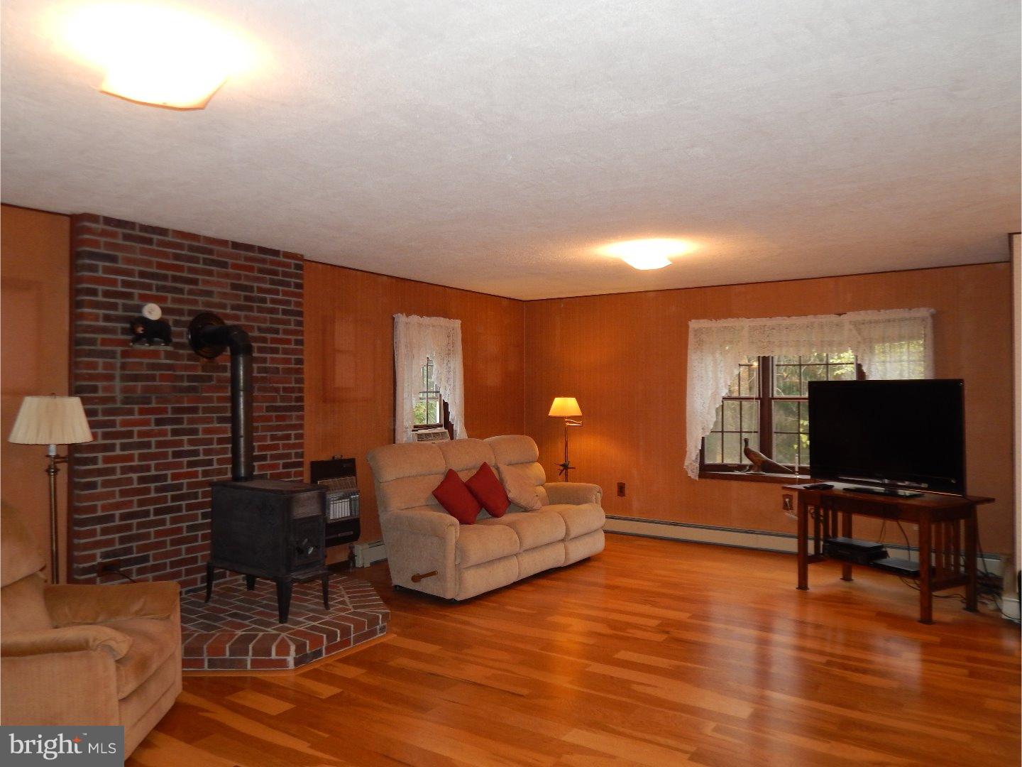 176 Treichler Road Alburtis, PA 18011 - Photo 11 of 20 Gallery Image 11