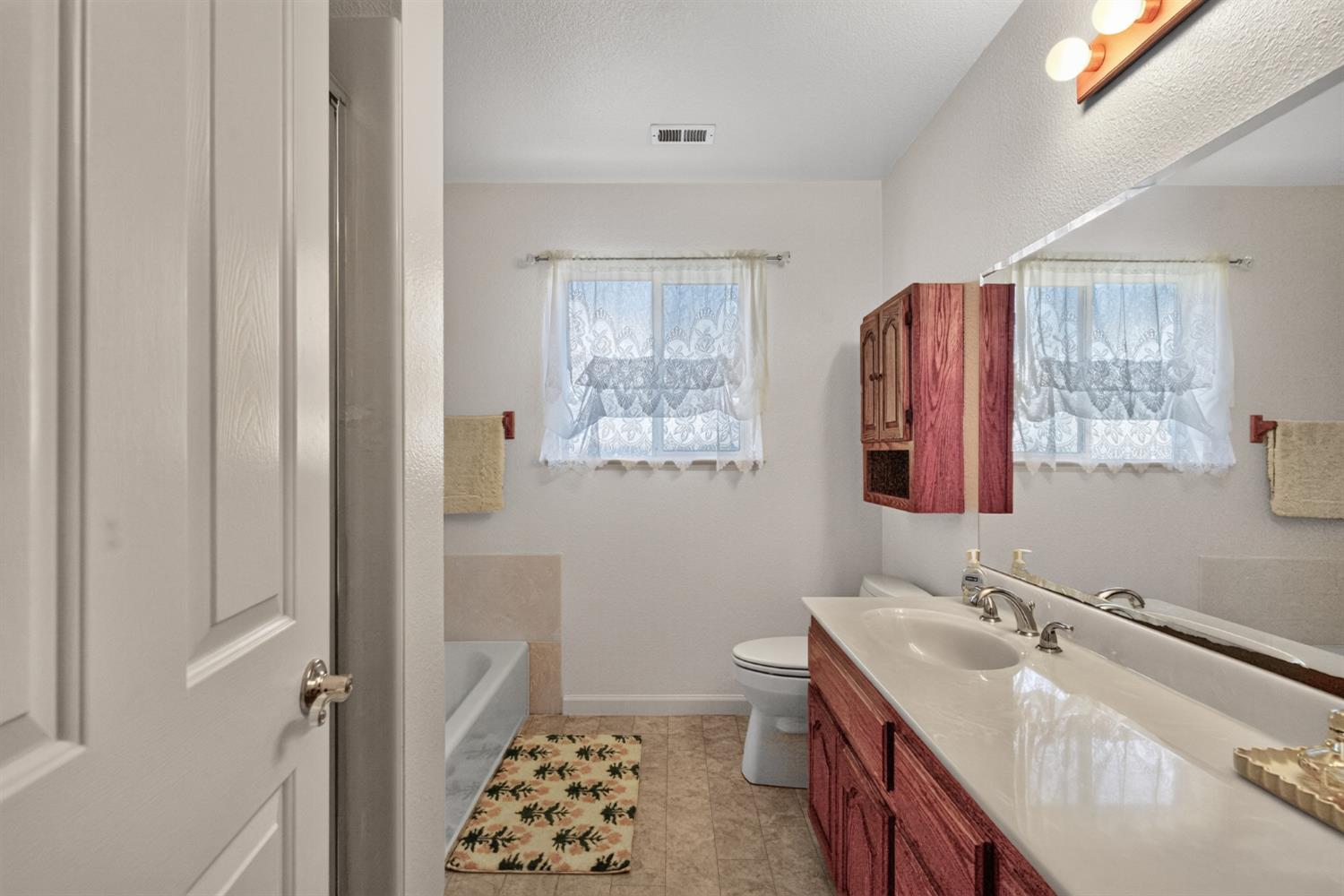 2175 Grove Way Castro Valley, CA 94546 - Photo 21 of 26