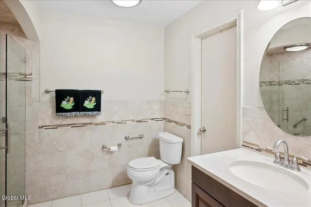 $298,900 | 17 Oxford Road, Bethlehem, NY 12159