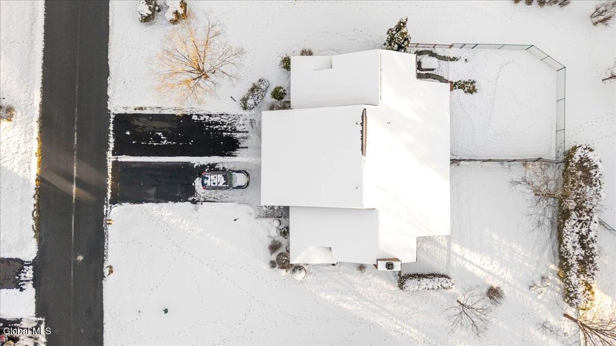 17 Oxford Road Bethlehem, NY 12159 - Photo 27 of 29 27