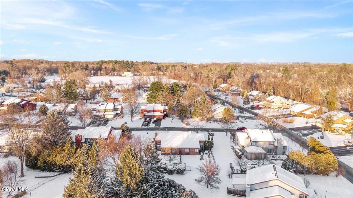 17 Oxford Road Bethlehem, NY 12159 - Photo 29 of 29 29