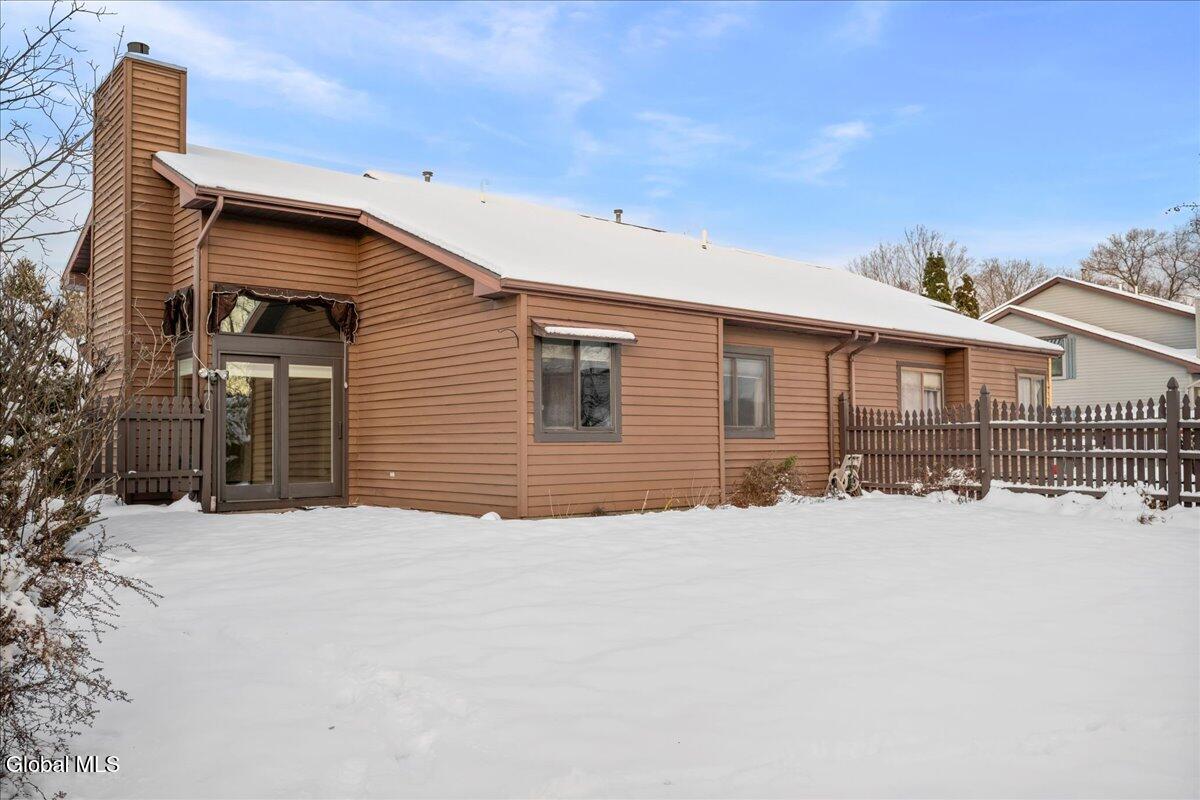 17 Oxford Road Bethlehem, NY 12159 - Photo 3 of 29 3