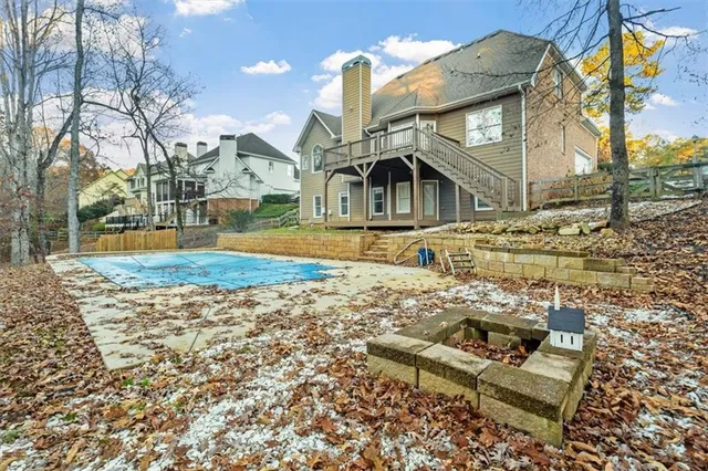 a picture of a bathroom with a window