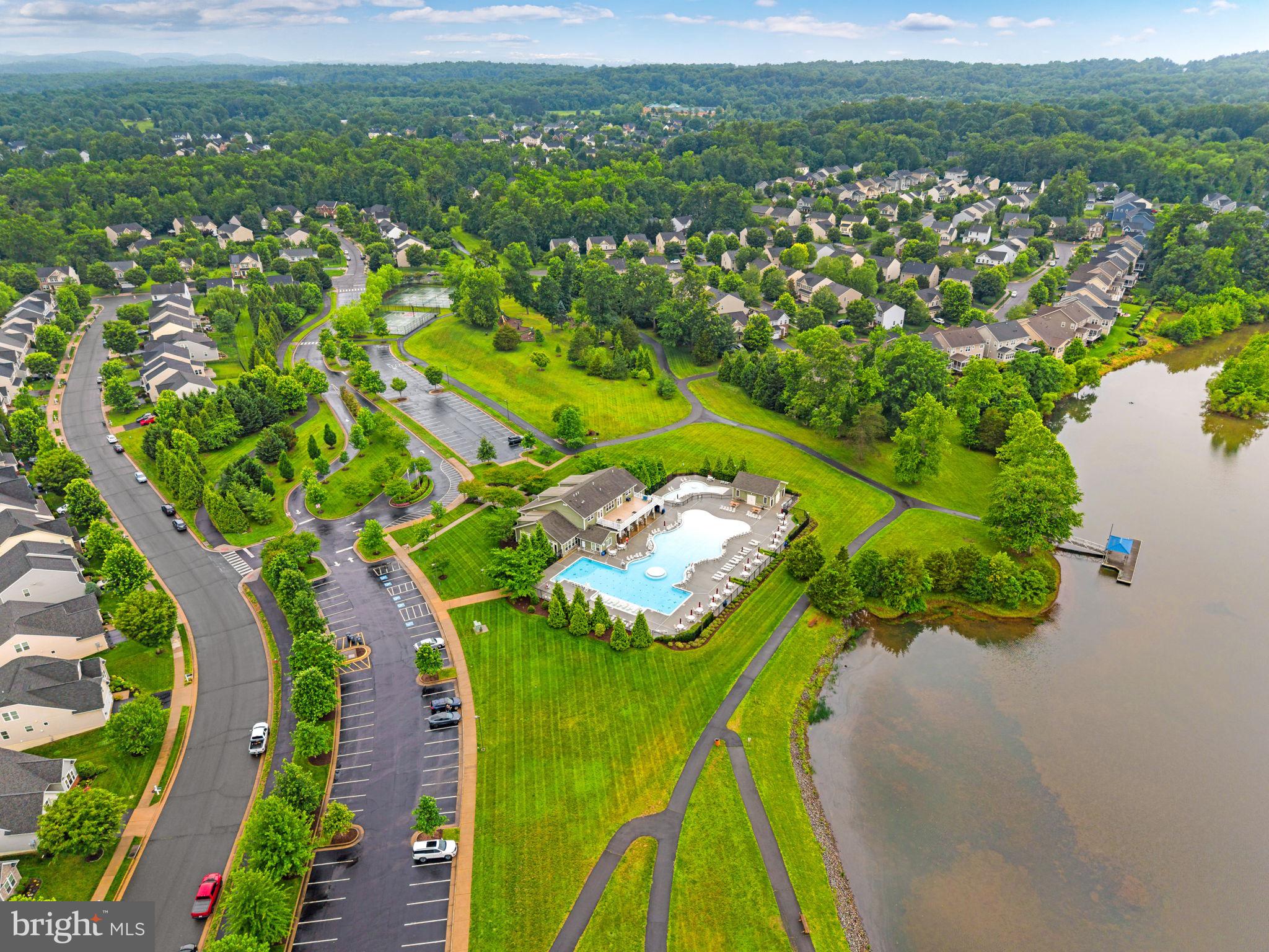 9801 Thoroughbred Road Warrenton, VA 20187 - Photo 114 of 119 Clubhouse and Community Pool area