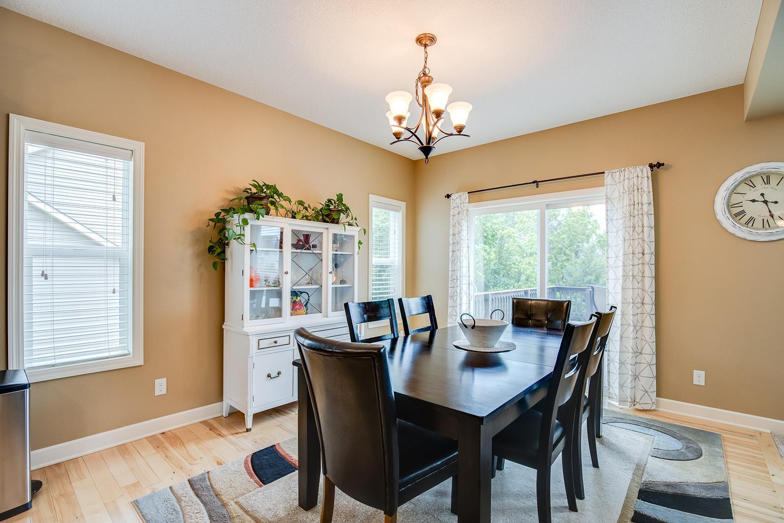 1390 Maple Ridge Court Shakopee, MN 55379 - Photo 12 of 46 Gallery Image 12
