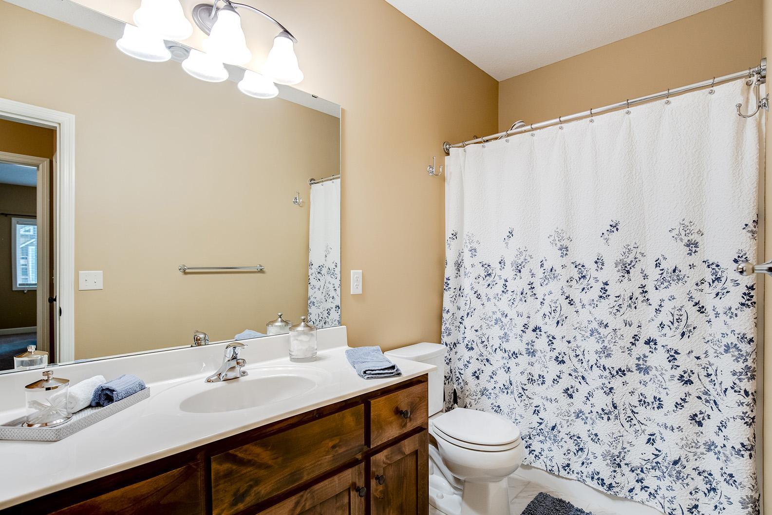 1390 Maple Ridge Court Shakopee, MN 55379 - Photo 34 of 46 Gallery Image 34