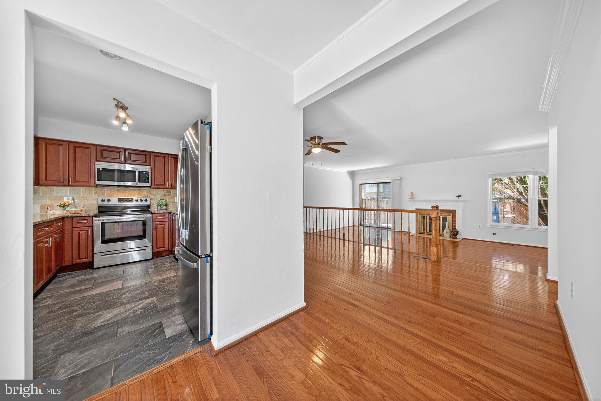 4867 Carriagepark Road Fairfax, VA 22032 - Photo 8 of 50