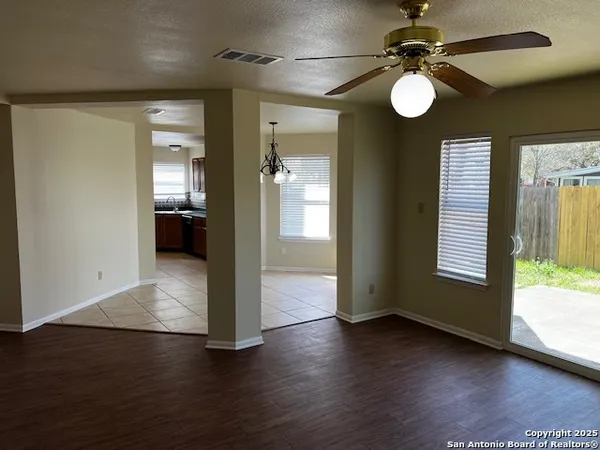 $2,300 | 13602 Possum Hill, San Antonio, TX 78232