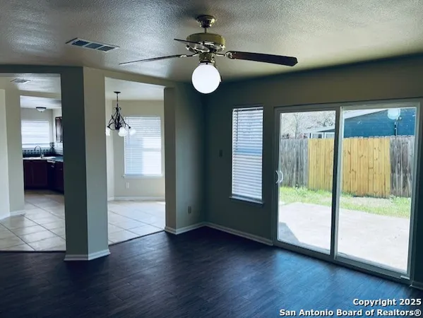 $2,300 | 13602 Possum Hill, San Antonio, TX 78232