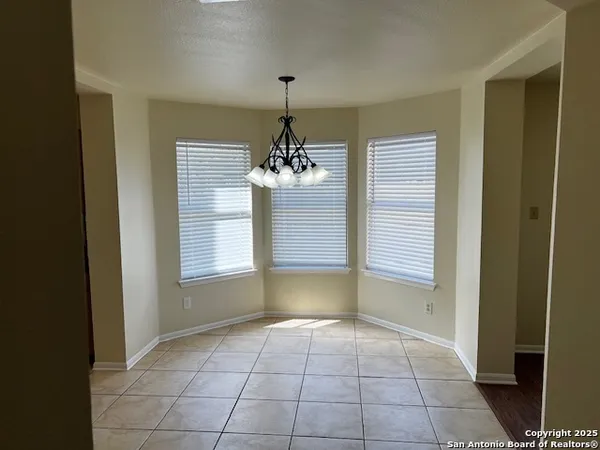 $2,300 | 13602 Possum Hill, San Antonio, TX 78232