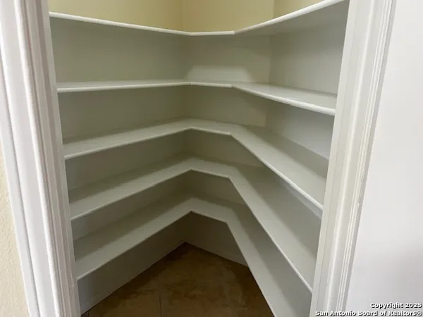 $2,300 | 13602 Possum Hill, San Antonio, TX 78232