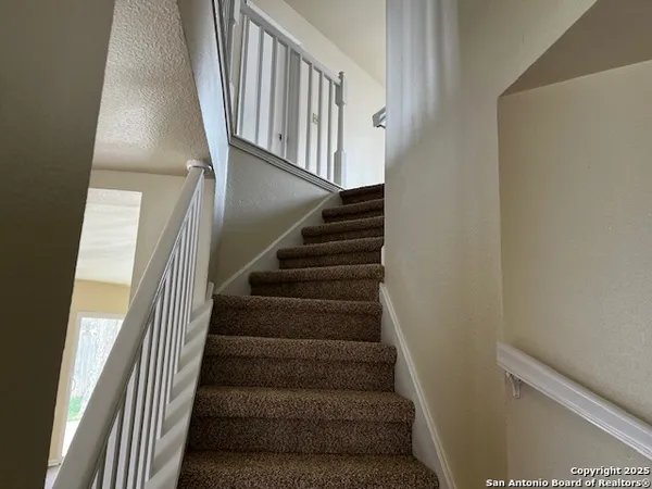 $2,300 | 13602 Possum Hill, San Antonio, TX 78232