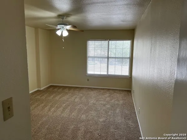 $2,300 | 13602 Possum Hill, San Antonio, TX 78232