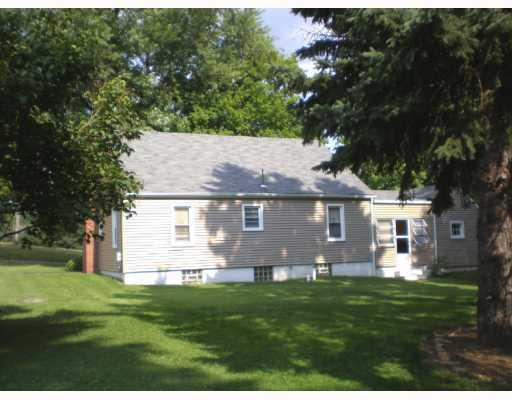 976 Cleland Mill Road New Castle, PA 16102 - Photo 10 of 14 Exterior Back.
