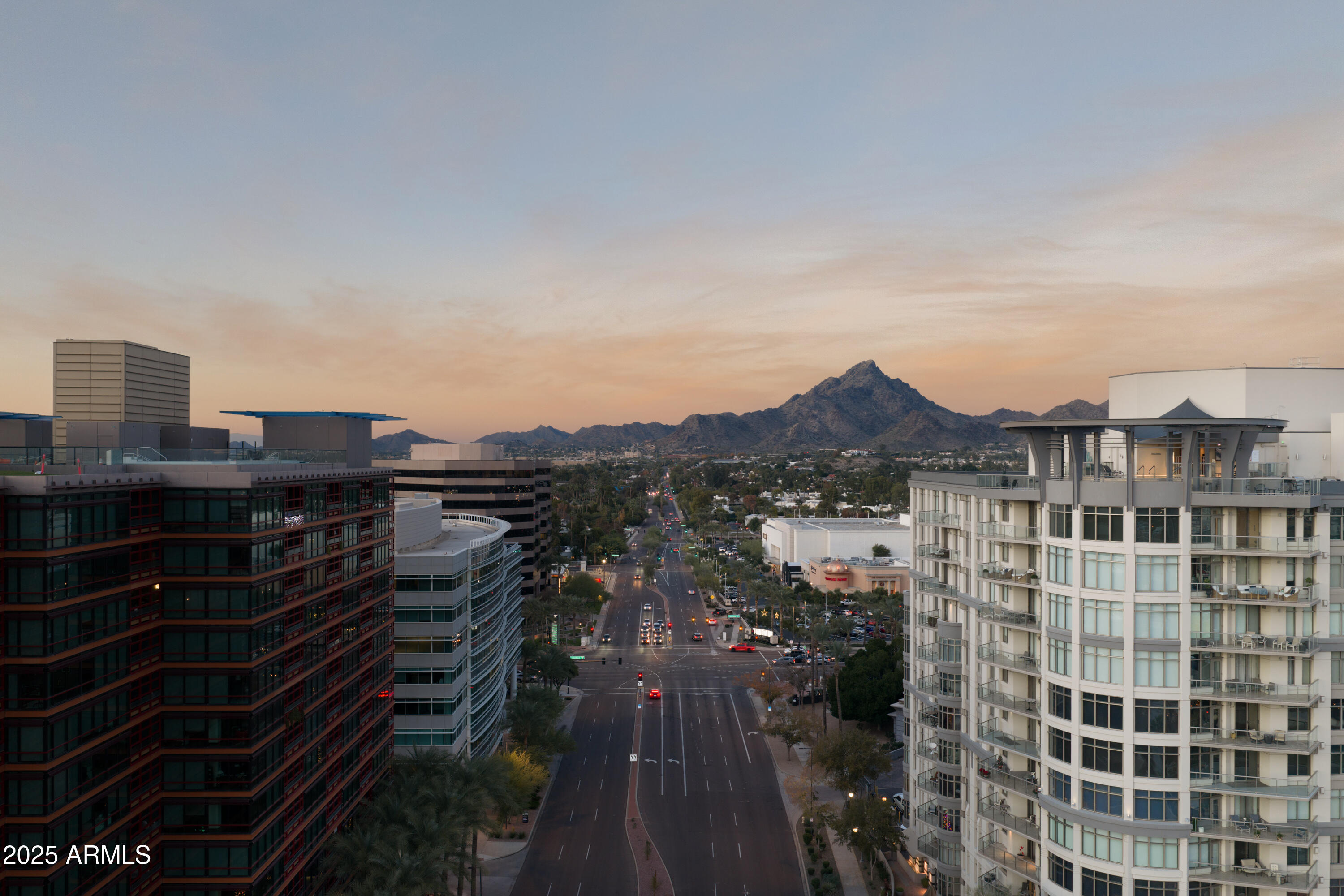 2402 East Esplanade Lane, Unit PH2 Phoenix, AZ 85016 - Photo 32 of 40 a view of a city