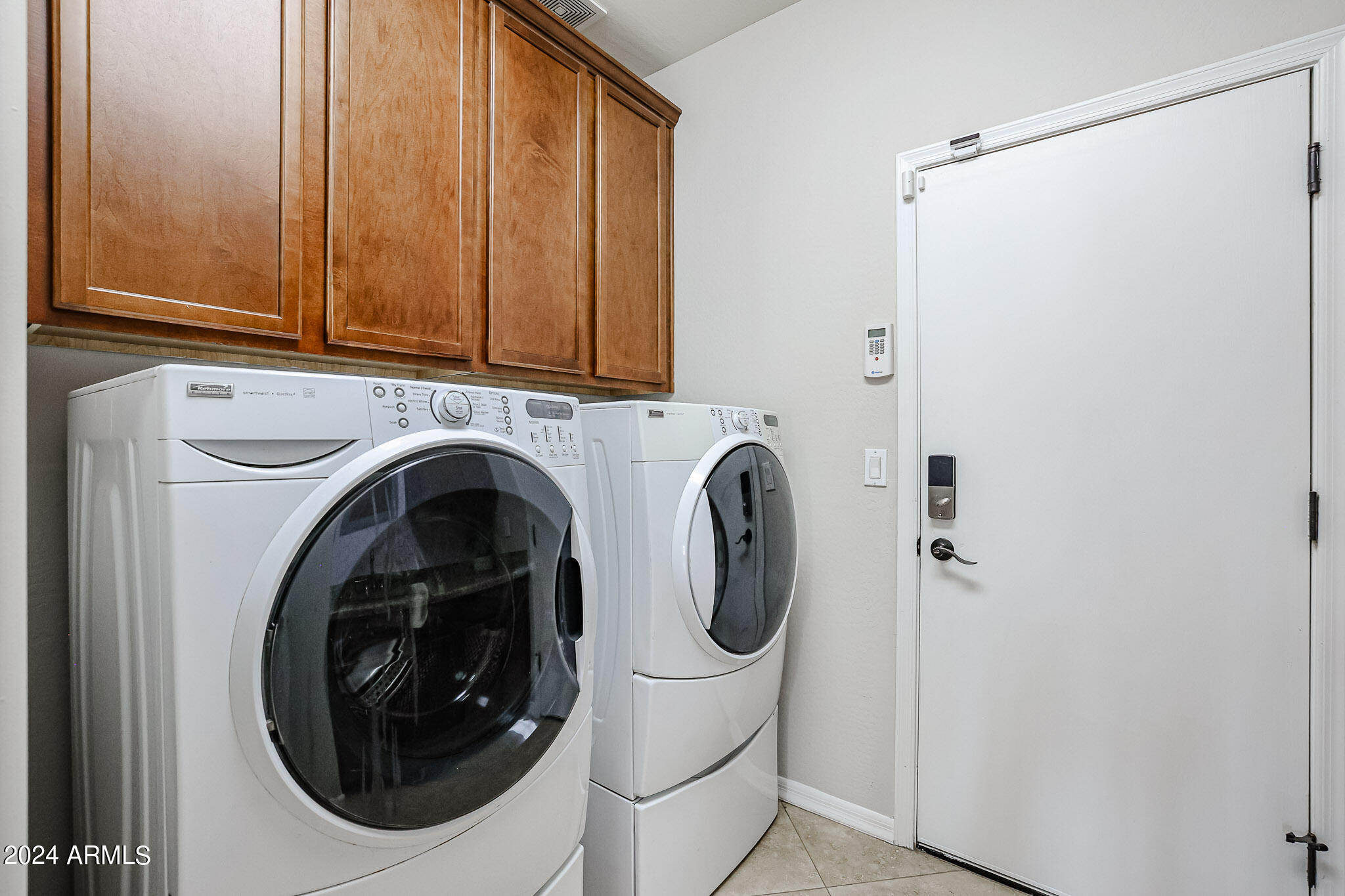 1135 North Signal Butte Road Mesa, AZ 85207 - Photo 42 of 67 Washer and Dryer convey