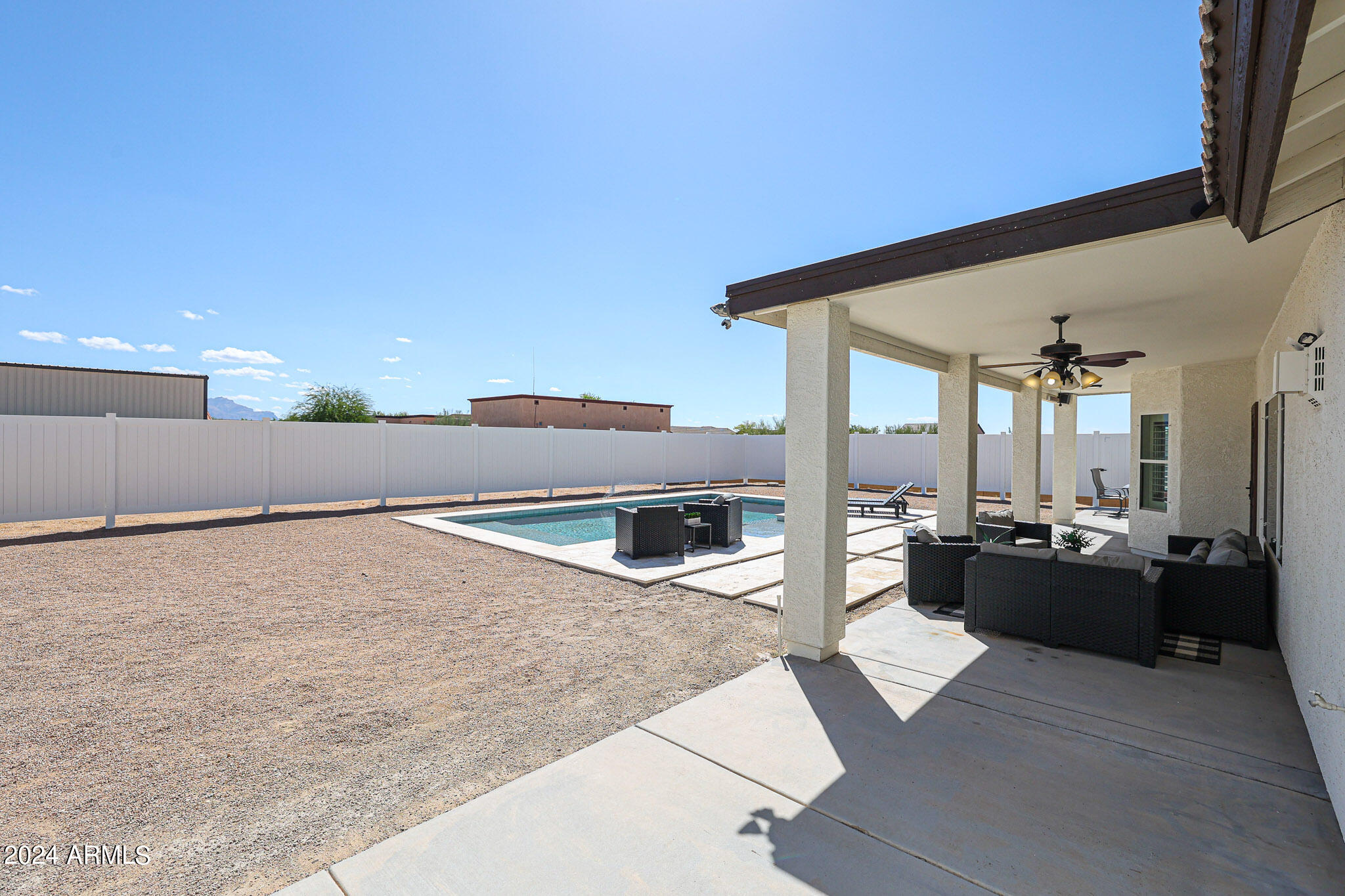 1135 North Signal Butte Road Mesa, AZ 85207 - Photo 46 of 67 Vinyl White Fence