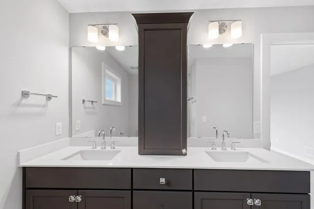 $699,900 | 11797 35th Street North, Lake Elmo, MN 55042