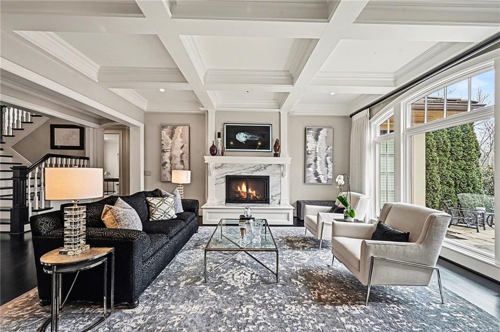 1901 Stratford Road Mission Hills, KS 66208 - Photo 11 of 58